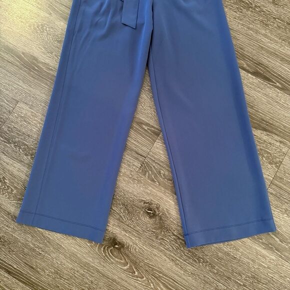 Lululemon Noir Pants - Picture 2 of 5